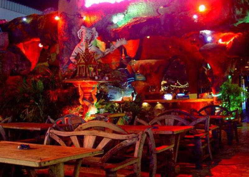 Tiger Inn Patong Esterno foto