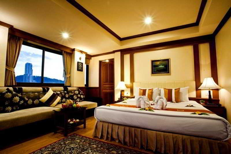 Tiger Inn Patong Esterno foto