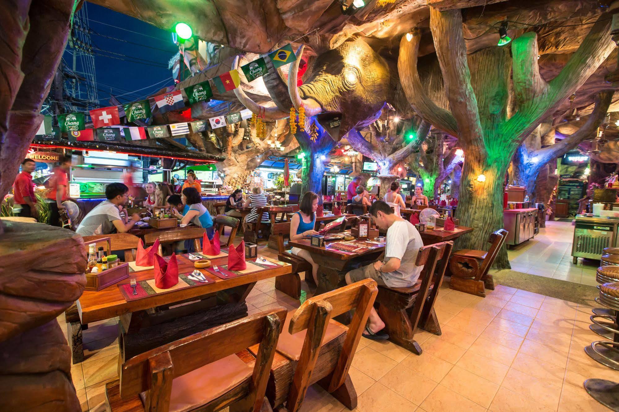 Tiger Inn Patong Esterno foto